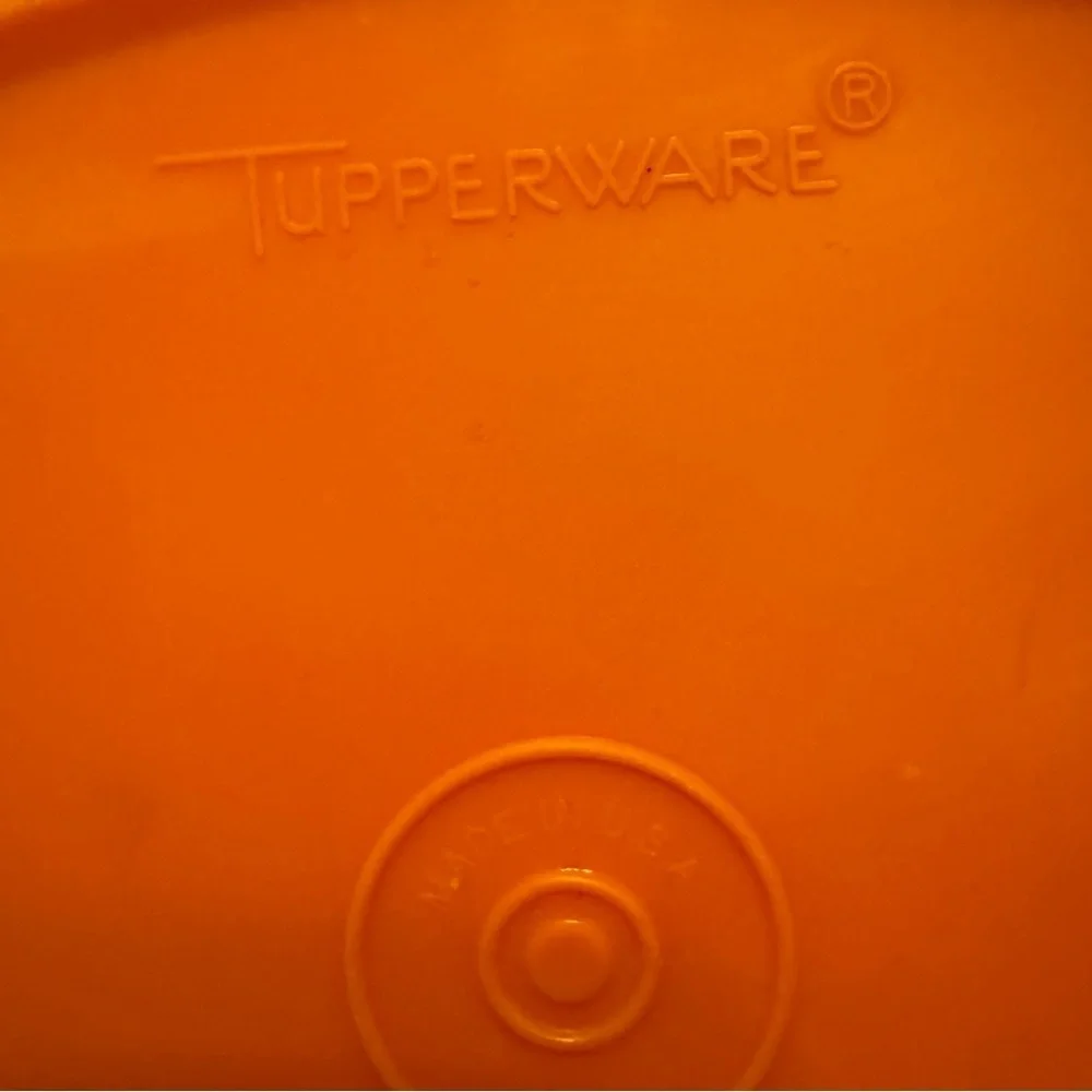 Tupperware vintage tall